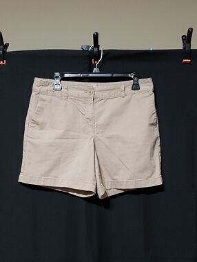 Ann Taylor Loft Khaki Shorts. Size: 8